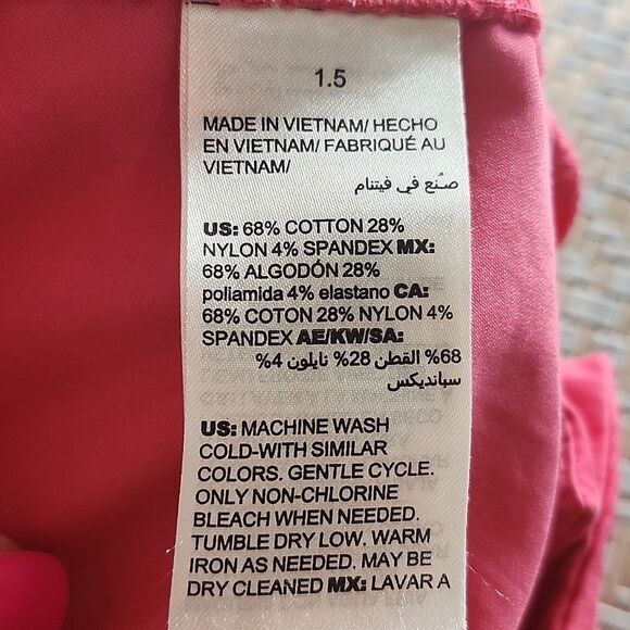 Chico's Hot Pink Cropped Cargo Pants, Cuffed, Side Pockets, 10 - Picture 6 of 7